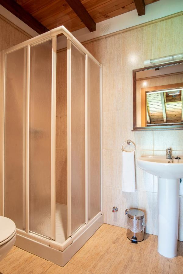 Apartamentos Aldea Del Puente Onís Eksteriør bilde