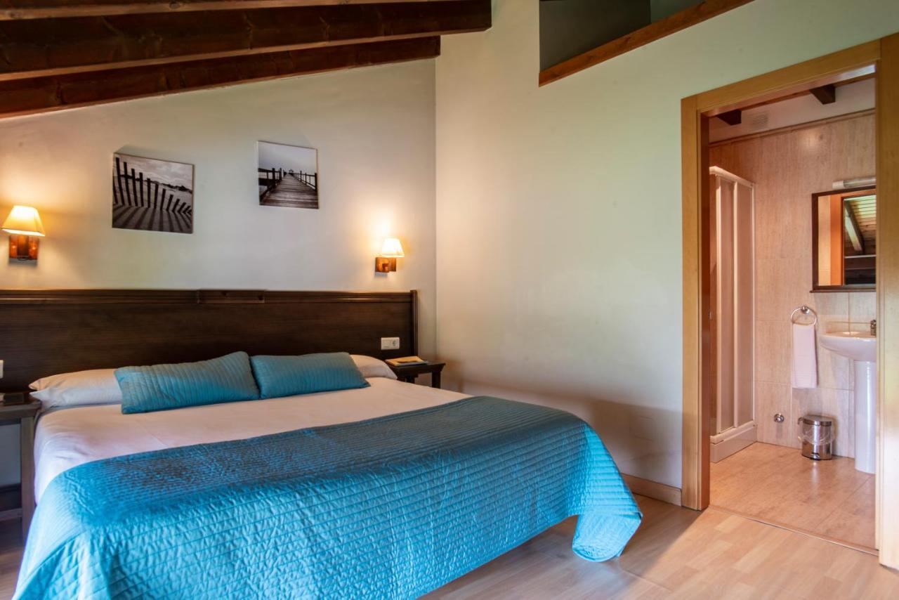 Apartamentos Aldea Del Puente Onís Eksteriør bilde
