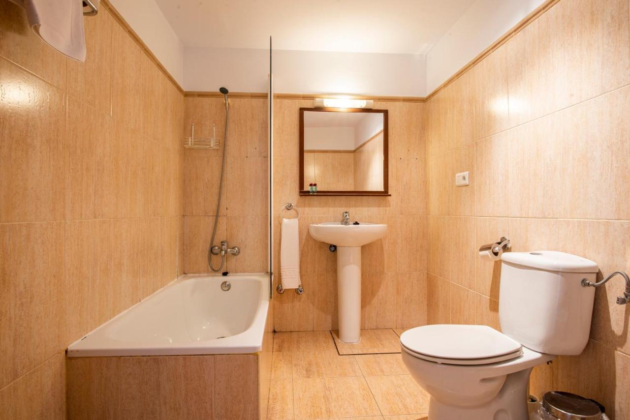 Apartamentos Aldea Del Puente Onís Eksteriør bilde