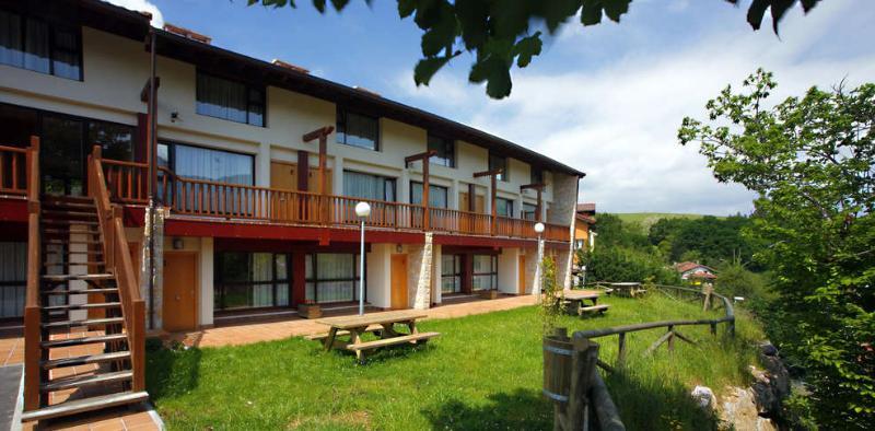 Apartamentos Aldea Del Puente Onís Eksteriør bilde